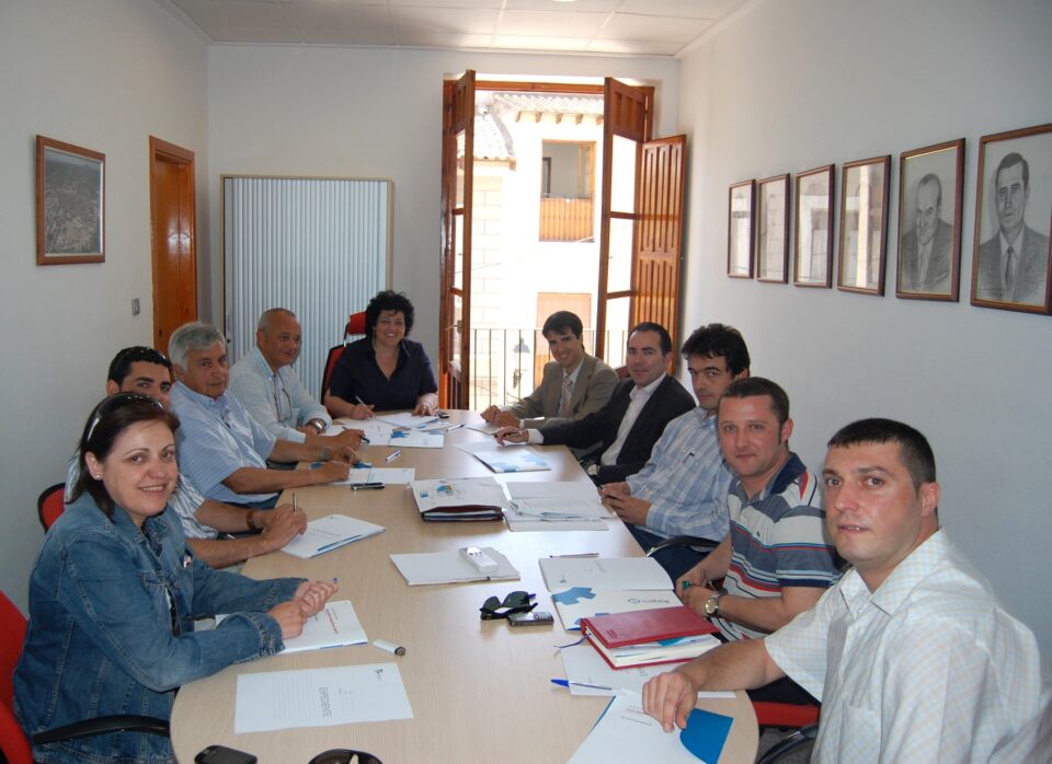 El Ayuntamiento crea la mesa de seguimiento del polígono Walaig