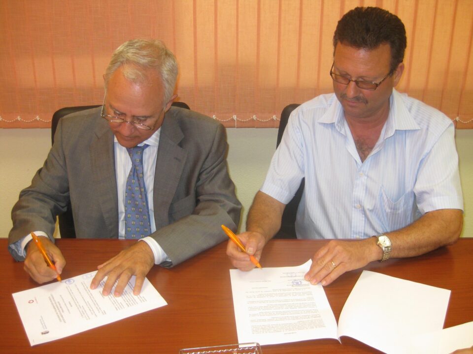 Vinalopó Salud y los Ayuntamientos de Hondón de las Nieves y de los Frailes firman un convenio de colaboración