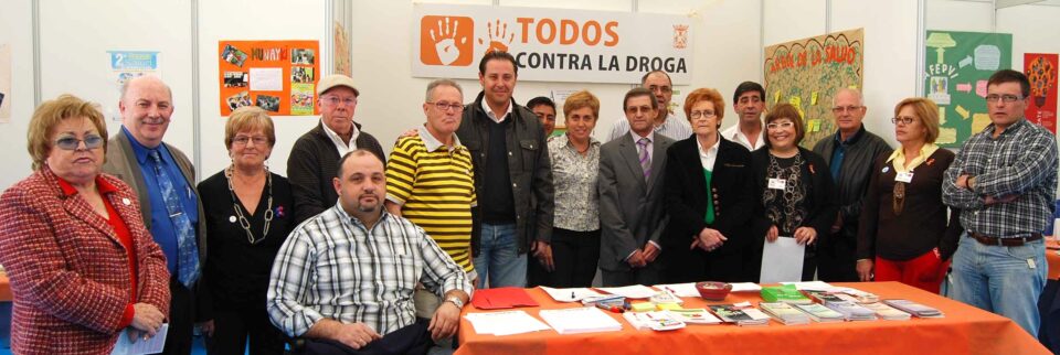 Más de 8.600 ciudadanos y 75 asociaciones y entidades han respaldado las demandas de la FAAVV