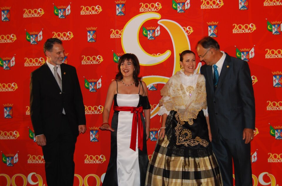 MARÍA JOSÉ MADRIGAL ES PROCLAMADA OFICIALMENTE REGIDORA MAYOR DE LAS FIESTAS DE MOROS Y CRISTIANOS 2009