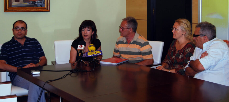 MÁS DE 8600 CIUDADANOS