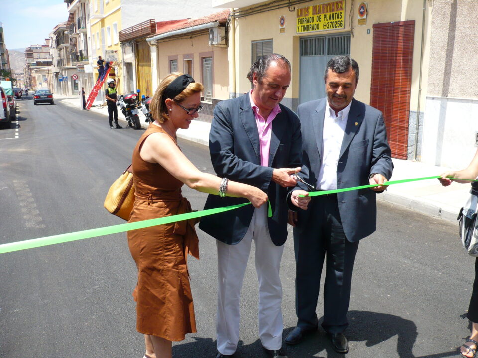 José Joaquín Ripoll visita tres obras en Petrer en las que la Diputación aporta cerca de 1