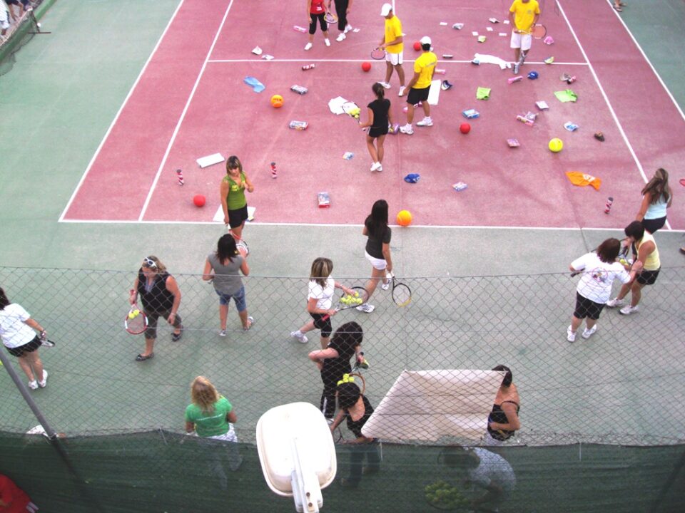 FIN DE CURSO 2008/9 ESCUELA DE TENIS ONIL