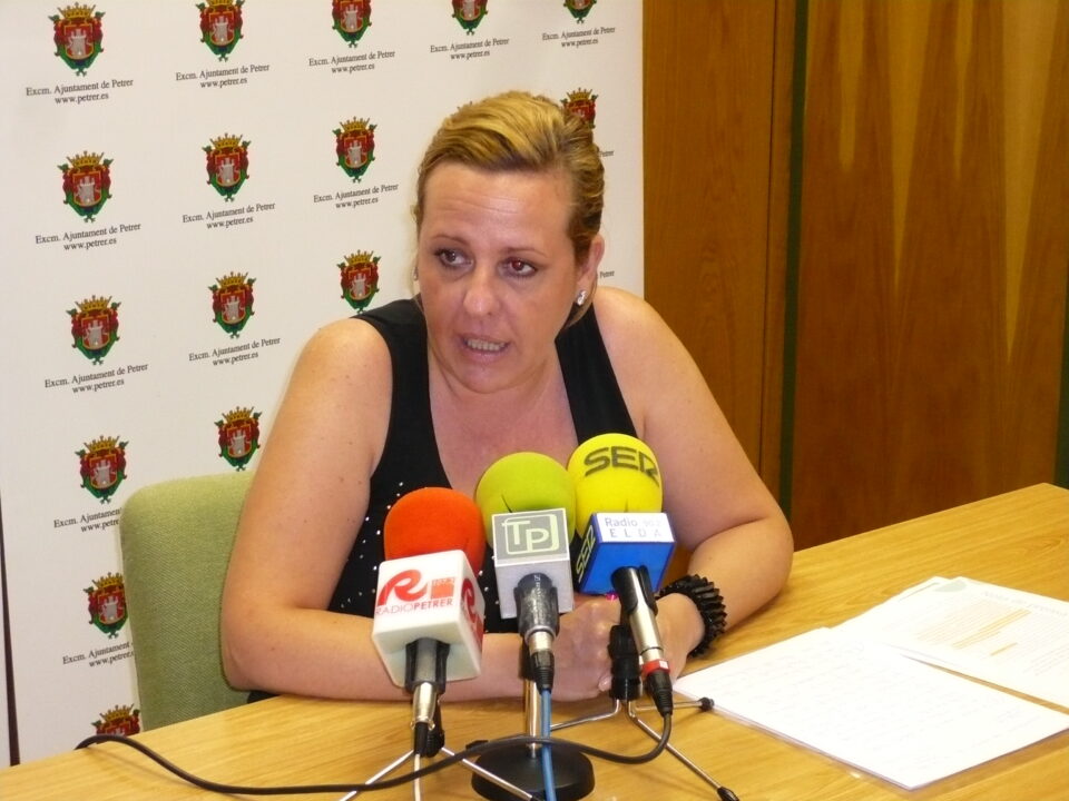 El equipo de gobierno acusa al socialista Alfonso Lacasa de confundir malintencionadamente sobre las obras de la fachada norte