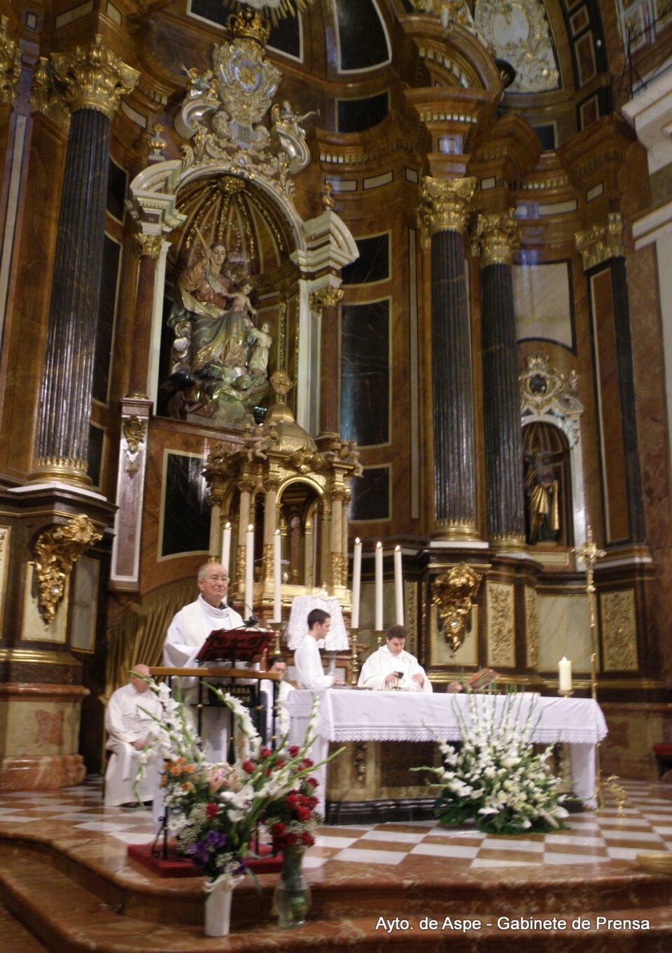 EUCARISTÍA EN HONOR A LA VIRGEN DE LAS NIEVES