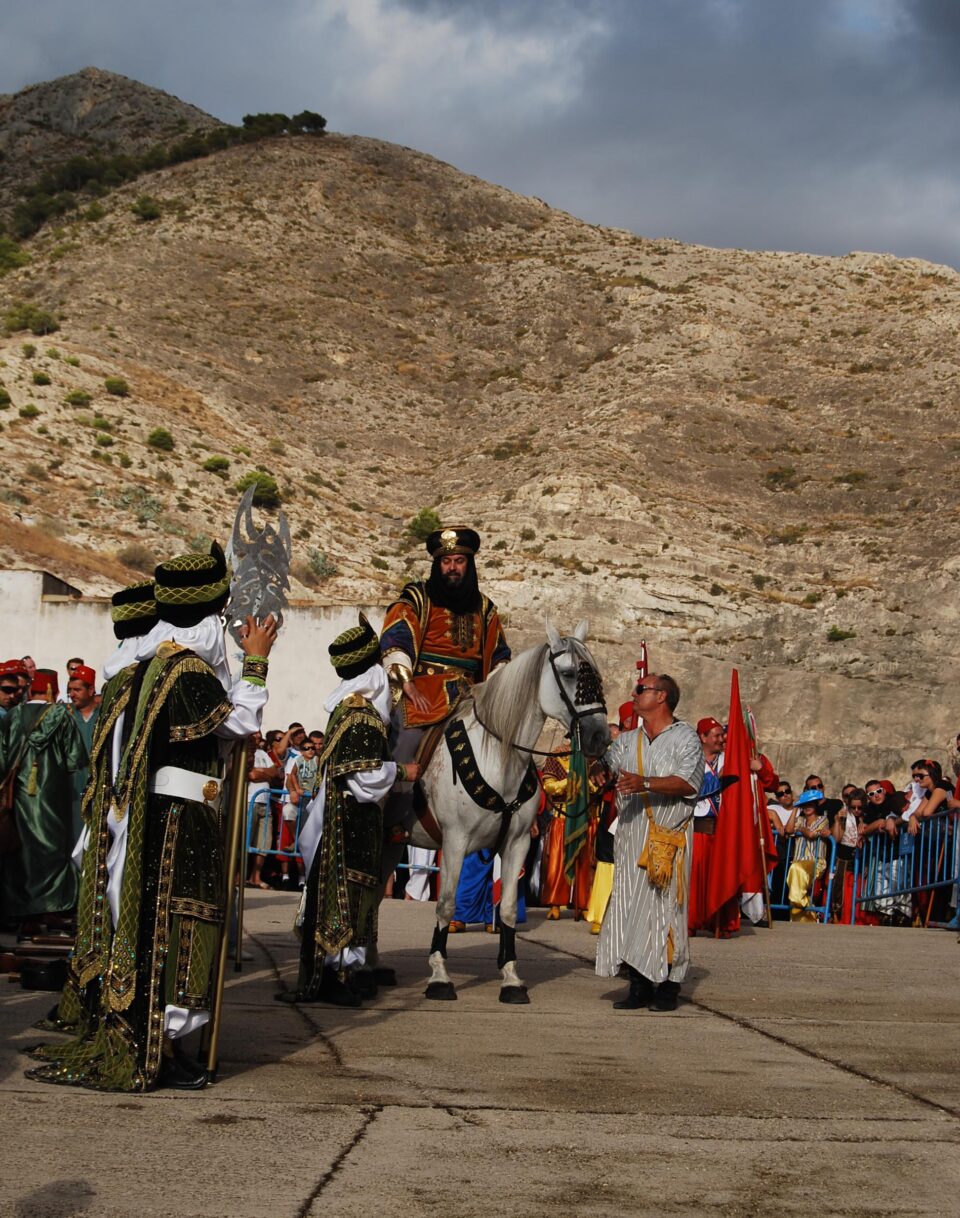 LAS FIESTAS DE MOROS Y CRISTIANOS DE VILLENA SÍ TIENEN BROTES VERDES