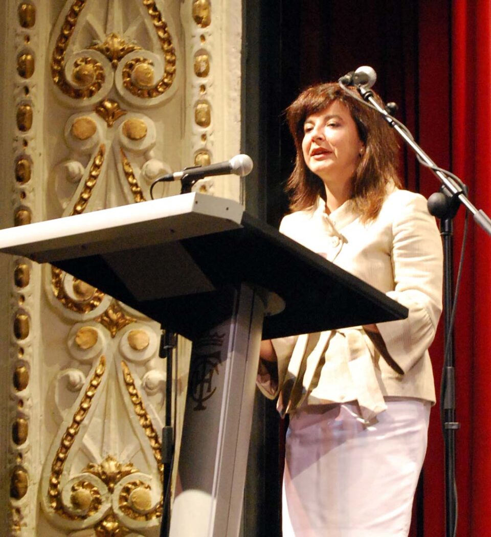 EL AYUNTAMIENTO HOMENAJEA CON LA MÁXIMA DISTINCIÓN DE LA CIUDAD AL CÍRCULO AGRÍCOLA MERCANTIL VILLENENSE