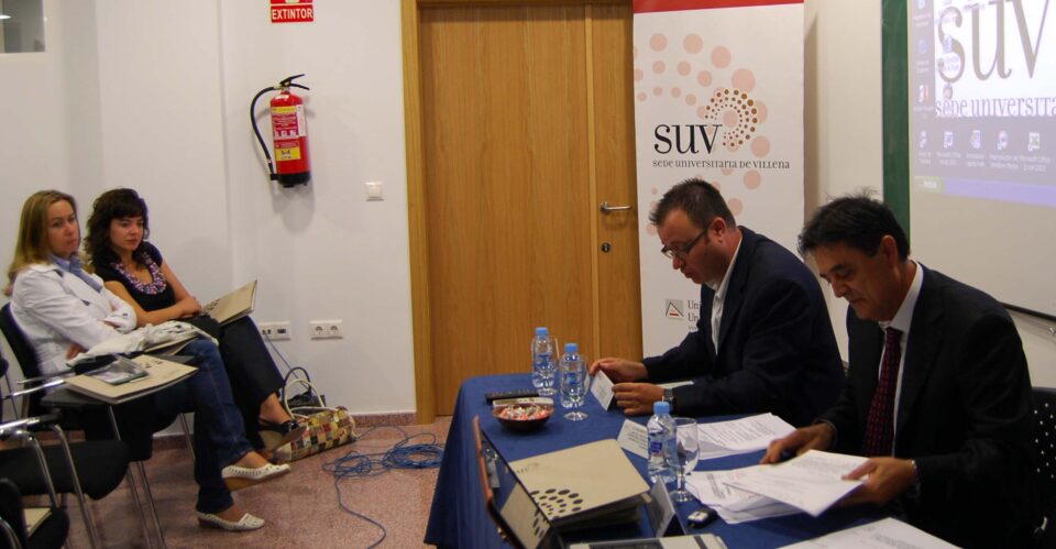 LA ALCALDESA DE VILLENA INAUGURA LAS JORNADAS SOBRE EL CONTROL JUDICIAL DEL URBANISMO Y DEL MEDIO AMBIENTE