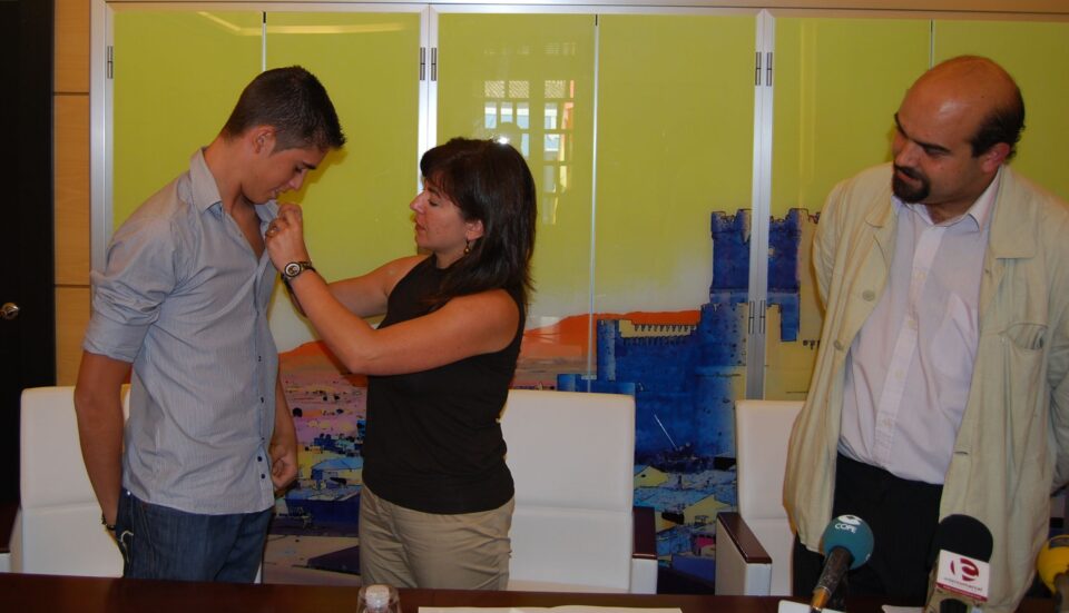 EL AYUNTAMIENTO DE VILLENA HOMENAJEA AL CAMPEÓN DE ESPAÑA EN PATINAJE ARTISTICO JOSÉ LUIS VALERO