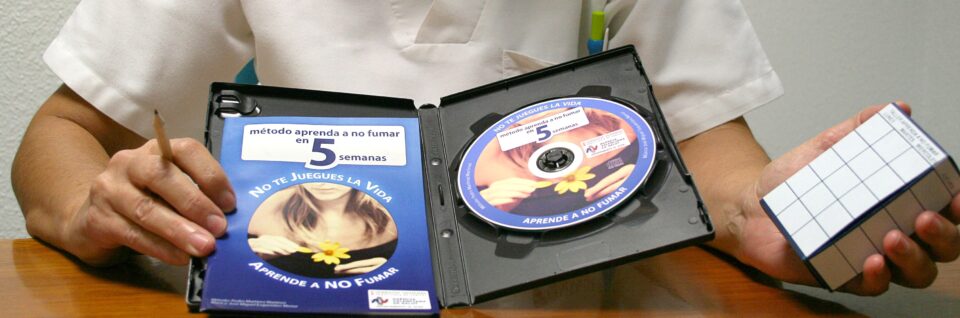 El Departamento de Salud de Elda edita un pack con material para dejar de fumar en cinco semanas. Creado por la Unidad de Tabaquismo de Villena