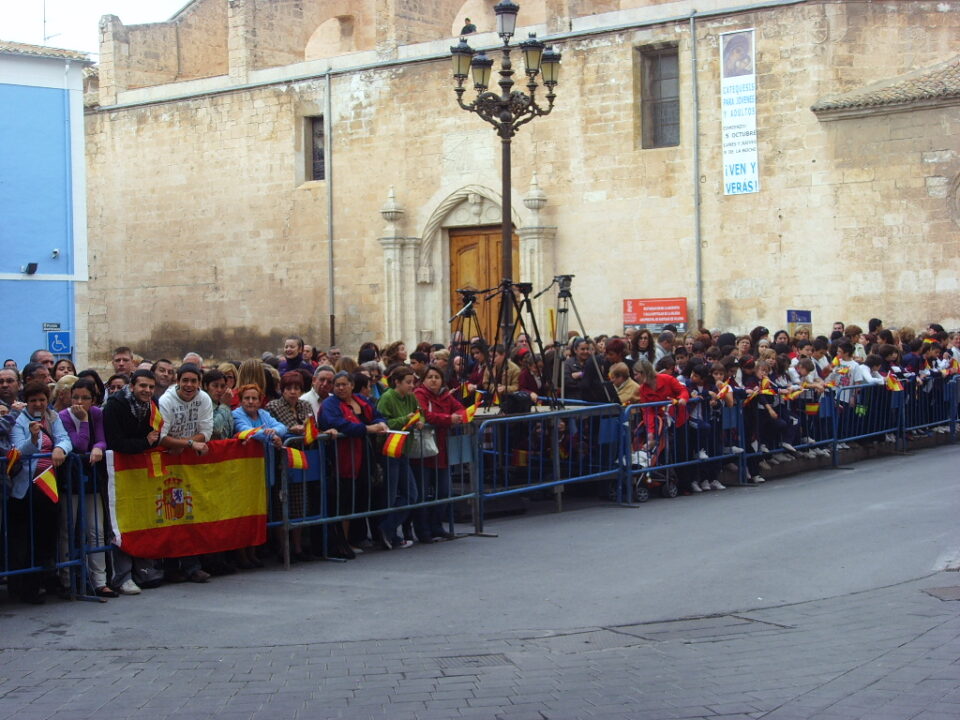 La solidaridad de la Infanta Elena conquista Villena. Su Alteza Real