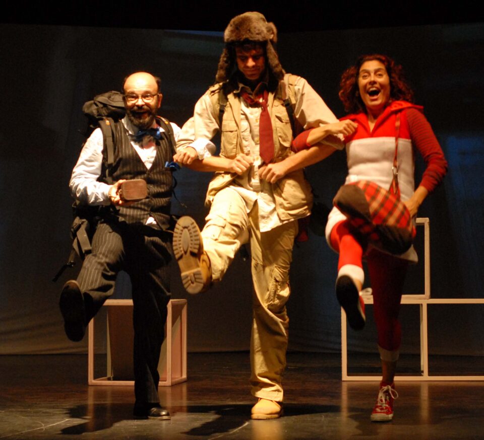 La obra infantil «La noche más larga de los hermanos Grimm» pone fin al Mes del Teatro en Sax