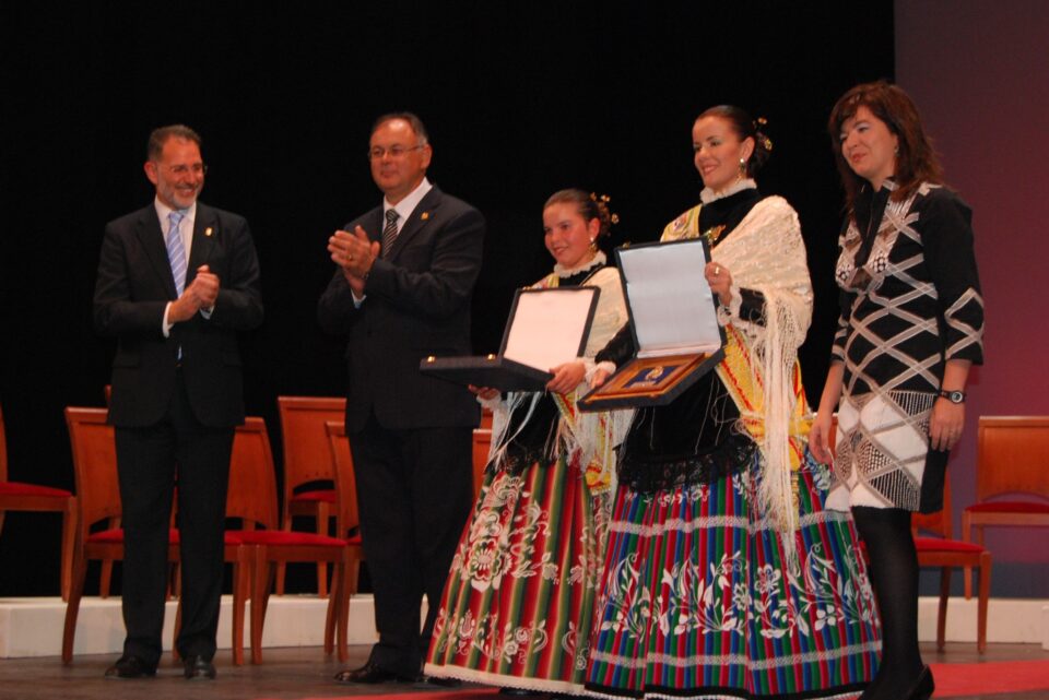MªJOSÉ MADRIGAL Y SONIA MARTÍNEZ SE DESPIDEN COMO REGIDORAS MAYOR E INFANTIL 2009