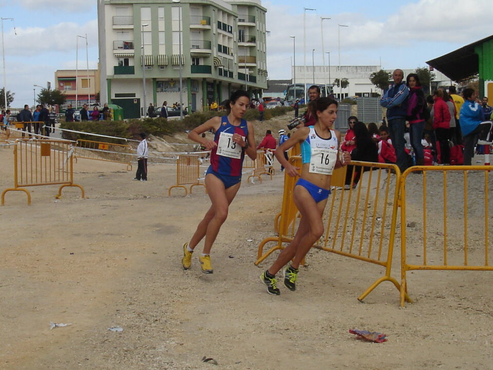 GEMA BARRACHINA SE IMPONE EN EL CROSS DE TORREDONJIM ENO(JAÉN
