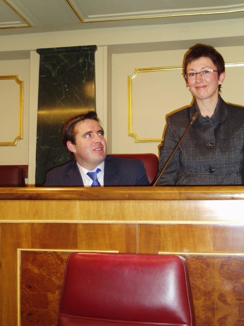 Vicenta Tortosa toma el relevo de Soria en la cámara baja. Ya es diputada Nacional