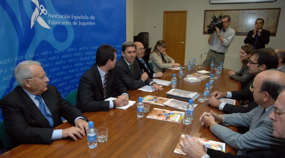 Rambla denuncia que la Ley de Economía Sostenible "ha defraudado al conjunto de la sociedad con medidas inconexas que no hacen frente a la crisis"