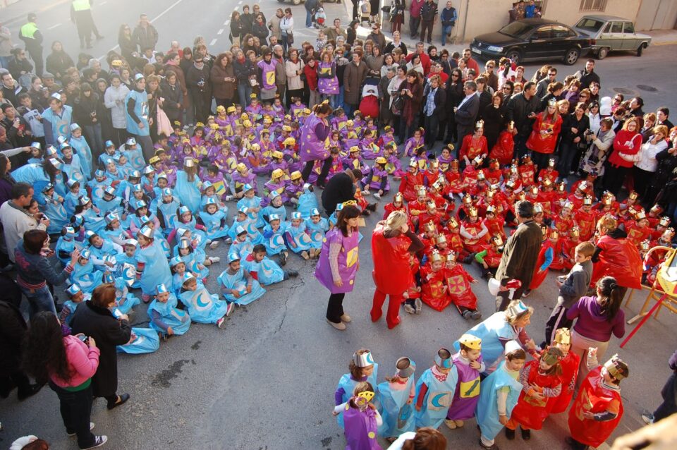 Los más jóvenes empiezan a vivir las fiestas