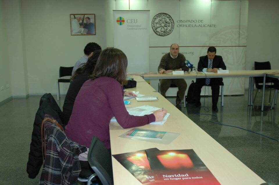 EL CEU Y PASTORAL PENITENCIARIA PONEN EN MARCHA LA CAMPAÑA DE NAVIDAD PARA LAS CÁRCELES
