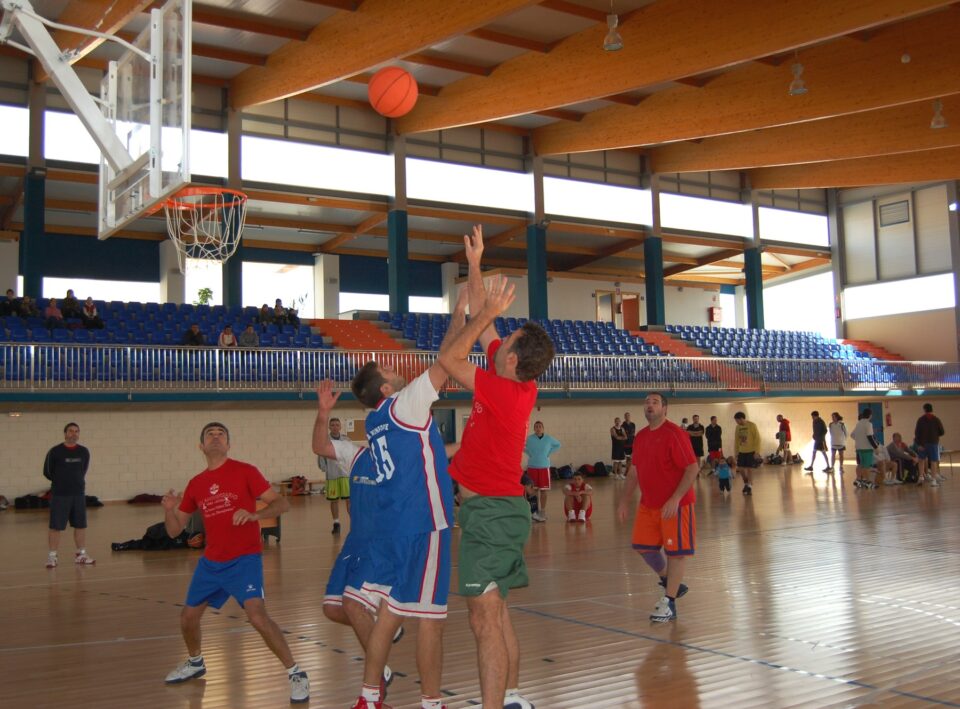 La concejalía de Deportes organiza el IV Torneo de Navidad 3X3
