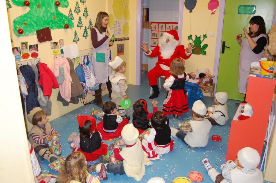 Papa Noel visita a los niños de Monforte