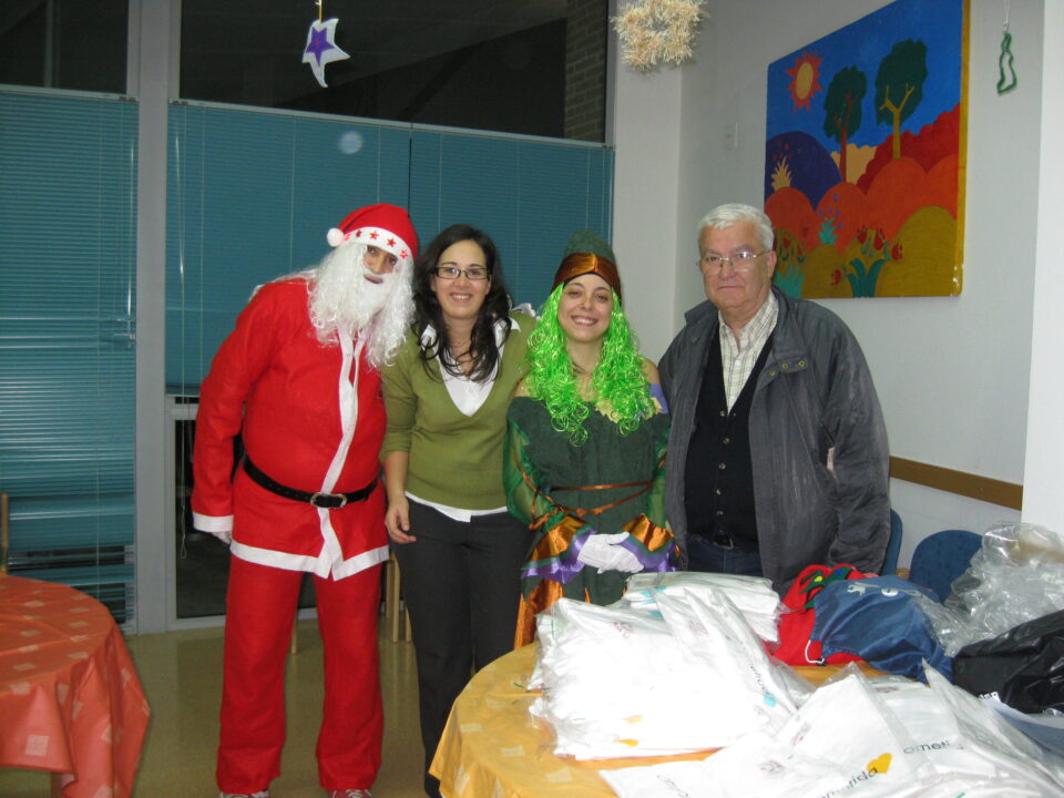 VISITA DE PAPA NOEL AL CEEM DE ELDA