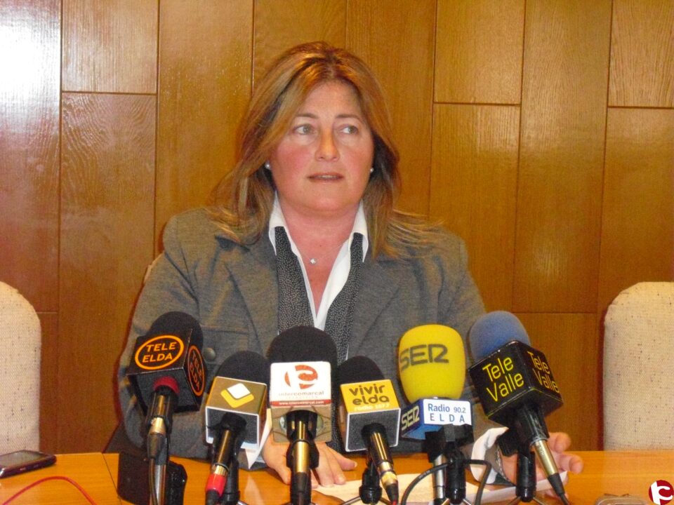 Pilar Fernández responde al PSOE que no se convoca el pleno porque no hay temas para tratar