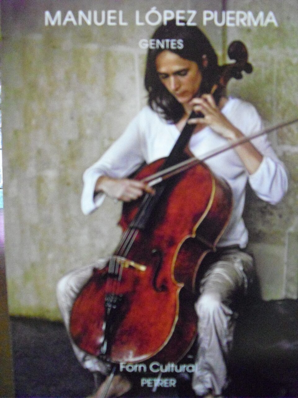 El forn Cultural acoge la exposición fotografica "GENTES" de Manuel lópez Puerma