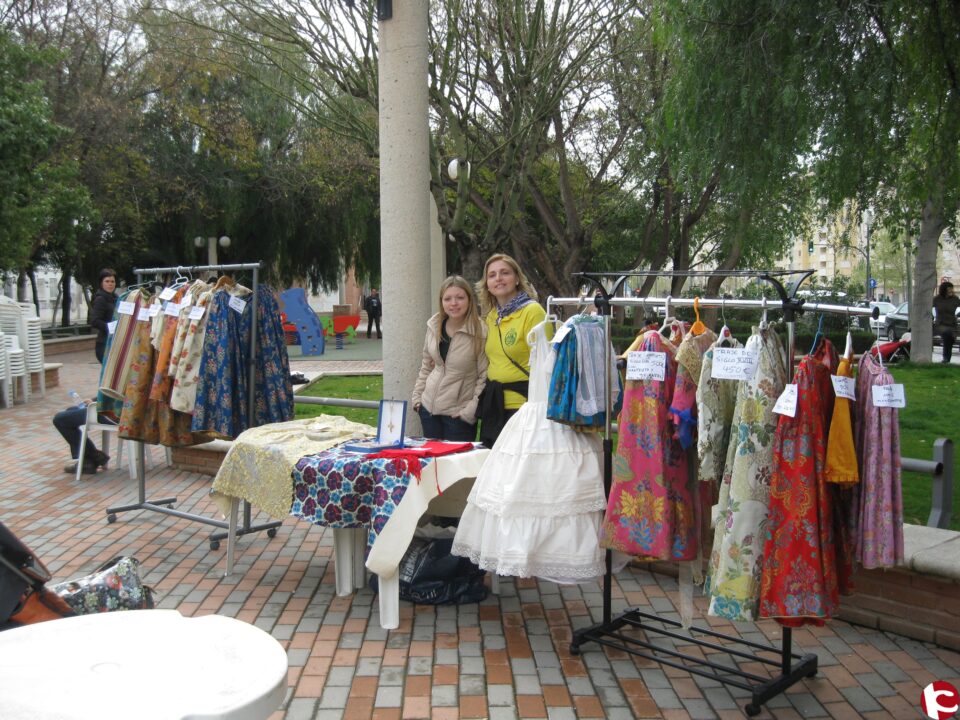 La Falla de "Las 300" realizó el acto de pedida de las Falleras Mayores de 2010