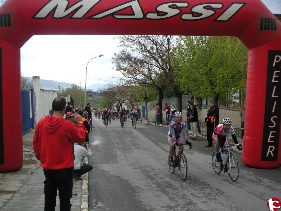 Resumen y fotografías de la prueba ciclista celebrada en el Polideportivo