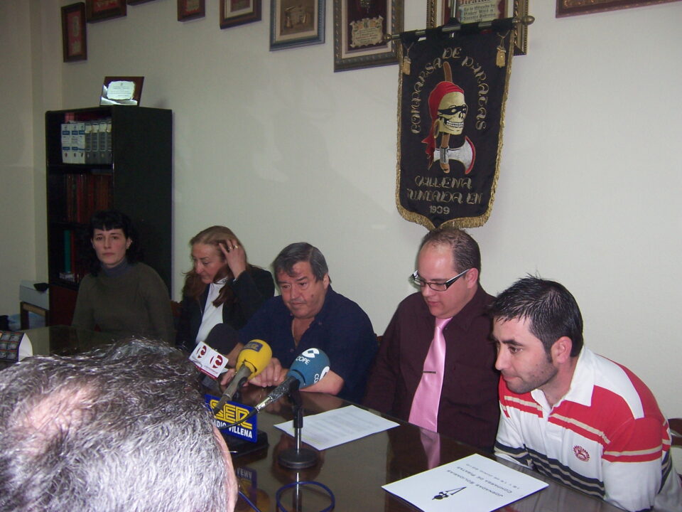 V- JORNADAS SOLIDARIAS COMPARSA DE PIRATAS. SURCANDO MARES HACIA EL AMANECER A BENEFICIO DE A.F.E.P.V.I