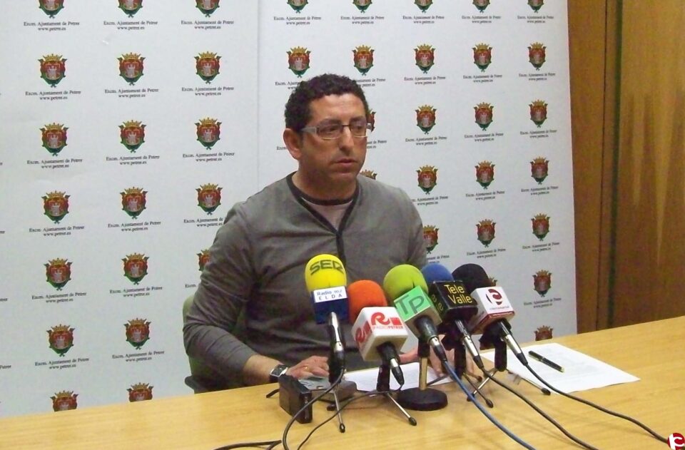 El PSOE lleva el contrato de Aguas aprobado por PP a los tribunales