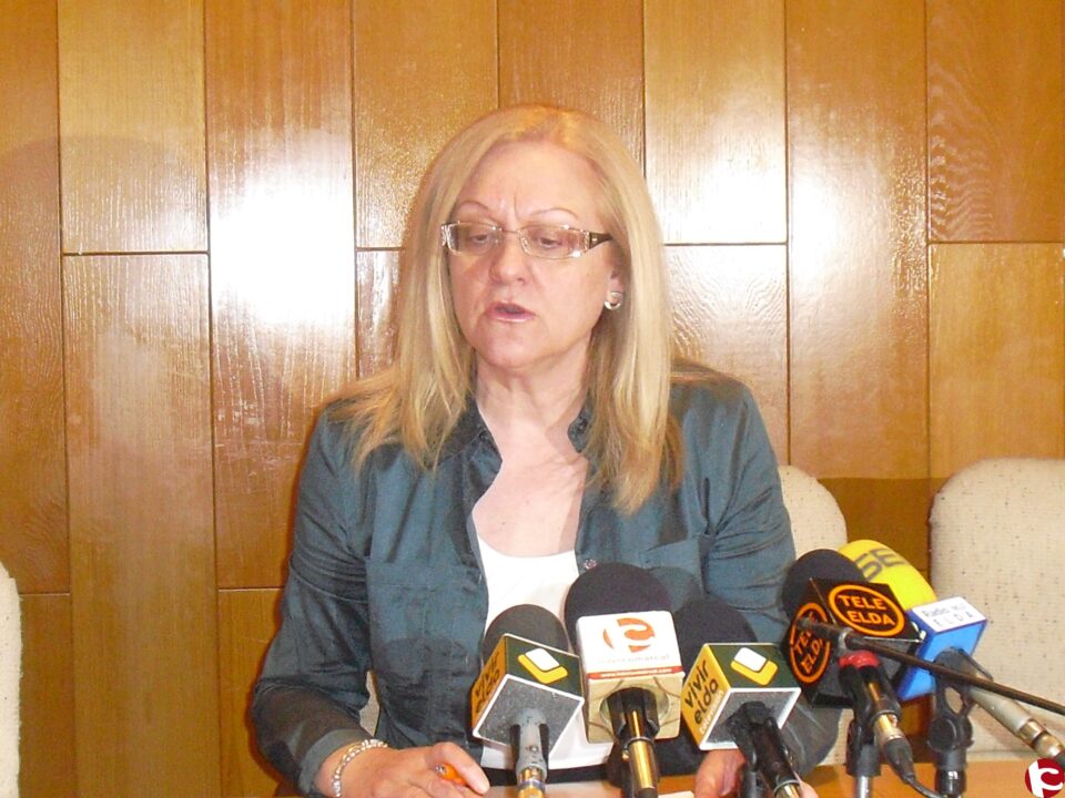 El PSOE exige al equipo de gobierno que presente las cuentas de 2009