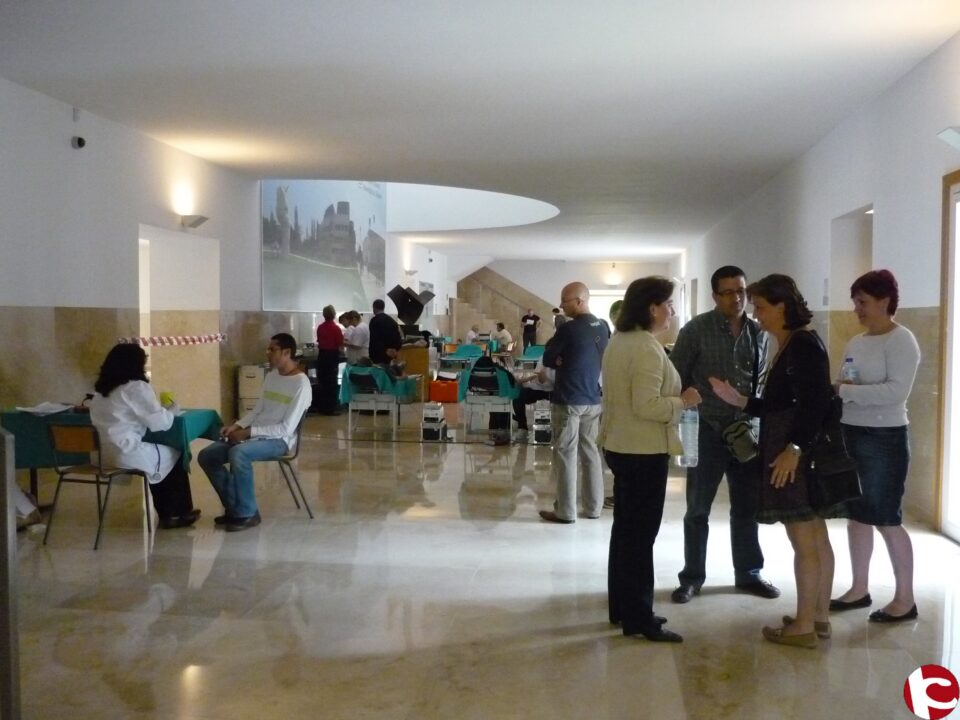 La Universidad de Alicante organiza el V Maratón de sangre del personal de la UA