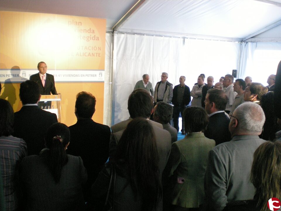 Proaguas comienza en siete días la construcción de 41 viviendas de protección pública en Petrer. La Diputación promueve casas de fácil acceso y calidad