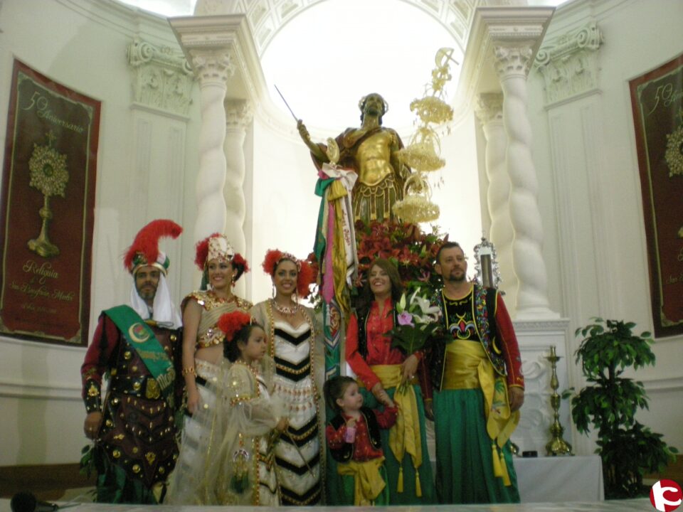 El lunes a mediodía se llevó a cabo el relevo de cargos de las diez comparsas de Moros y Cristianos