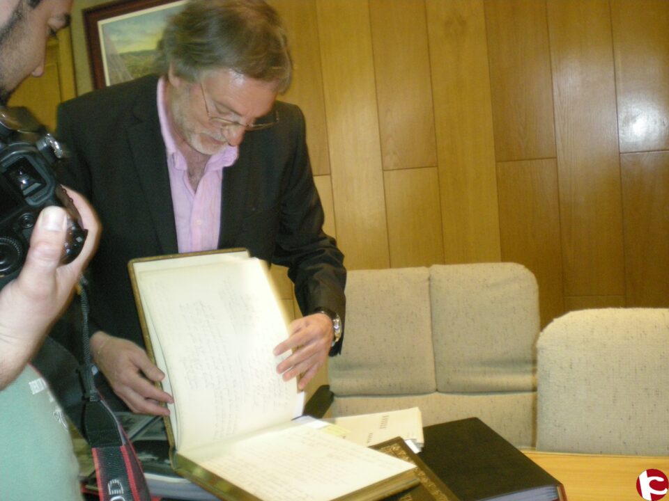 La Concejalía de Patrimonio recupera archivo fotográfico y libros de visitas de los inicios de la Feria del Calzado en la ciudad