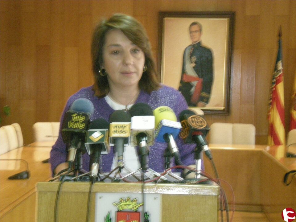 La Alcaldesa denuncia coacciones en su vida privada por parte de los sindicatos de empleados públicos