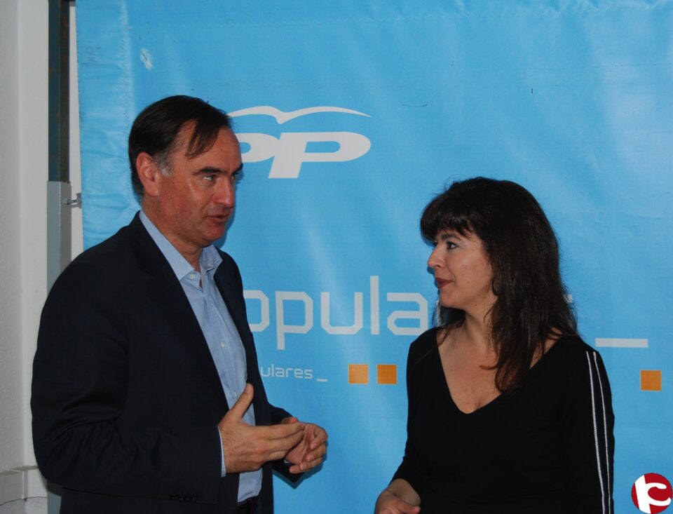 NOTA DEL PP. EL PPPA REÚNE MAÑANA A ALCALDES Y CONCEJALES EN VILLENA PARA ANALIZAR EL ALCANCE DE LOS RECORTES DEL MINISTERIO FOMENTO EN LA PROVINCIA