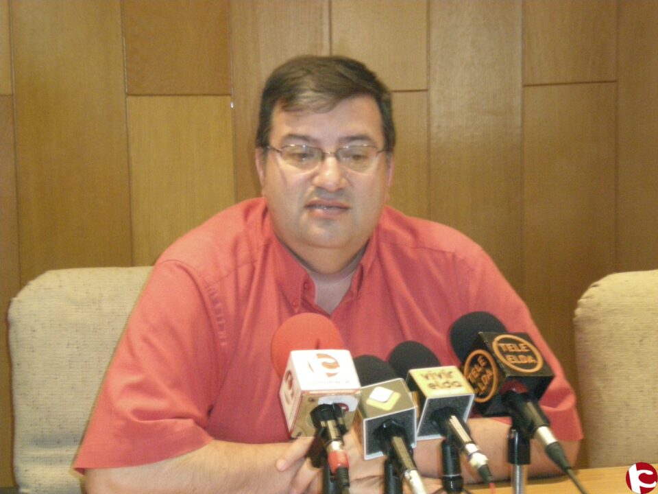 El PSOE denuncia que el equipo de gobierno no dará soluciones al PGOU antes de las próximas elecciones