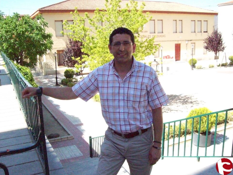 El PSOE pide medidas para dinamizar la Zona Centro