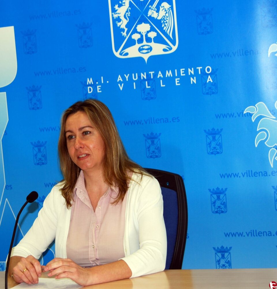María José Hernández anuncia que la próxima semana darán comienzo las obras del -hotel Alicante- y Plaza Mayor