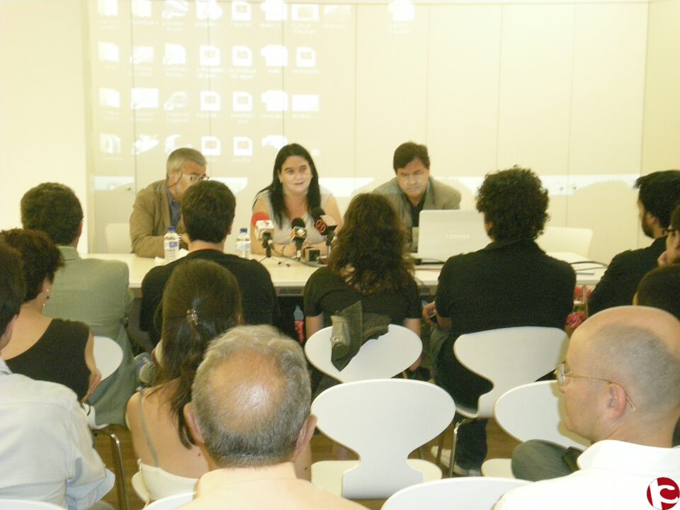 Los arquitectos de la rehabilitación de La Tafalera y Numancia recogen opiniones de los vecinos y crean un foro para mostrar el proyecto