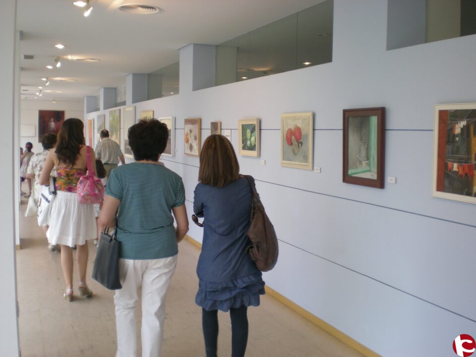 El museo del Calzado acoge hasta final de mes una exposición de pintura de dos autores Alicantinos