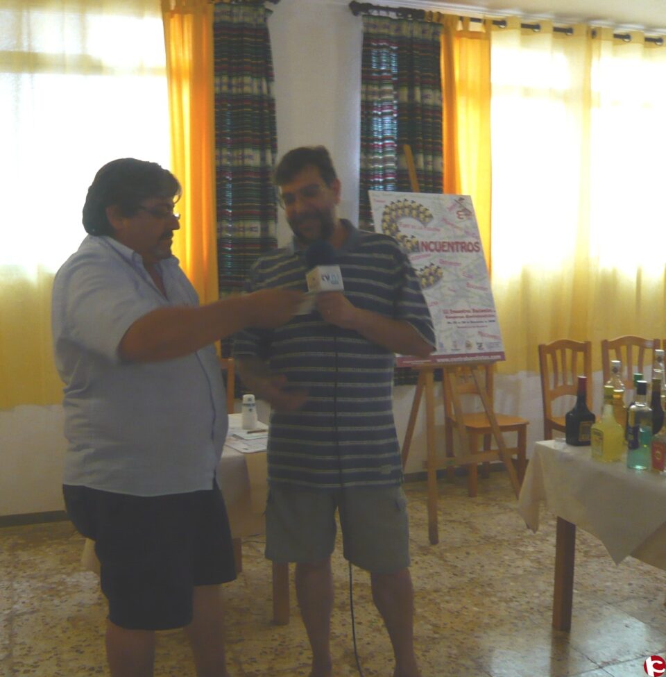 Fotonoticia bebida oficial encuentros contrabandistas