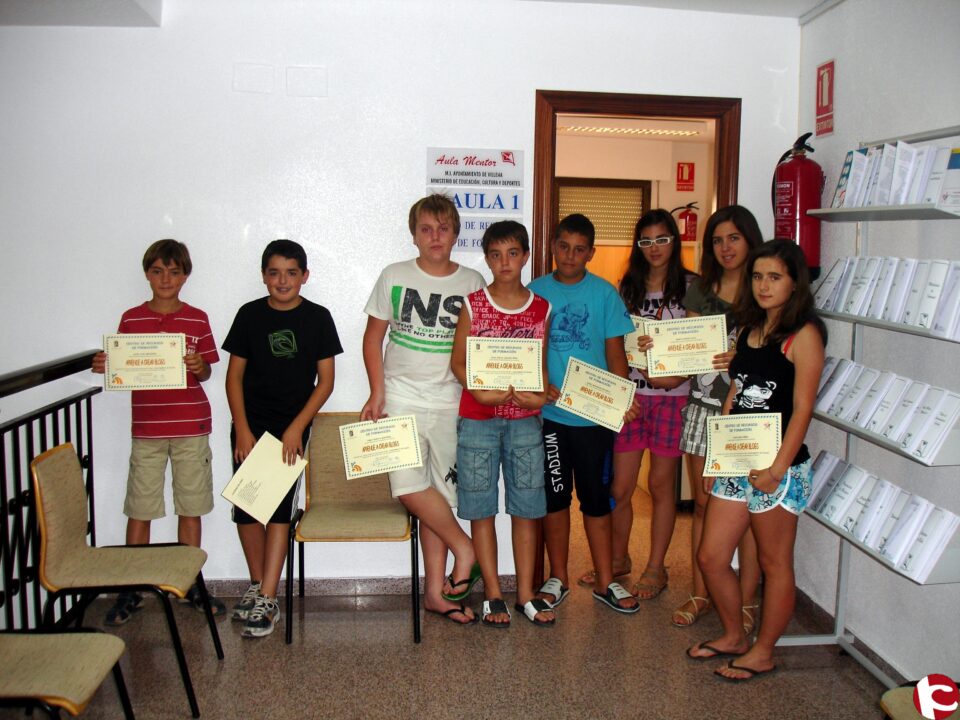 ÉXITO ROTUNDO EN LOS CURSOS DE INFORMÁTICA PARA NIÑ@S DEL CENTRO DE RECURSOS DE FORMACIÓN