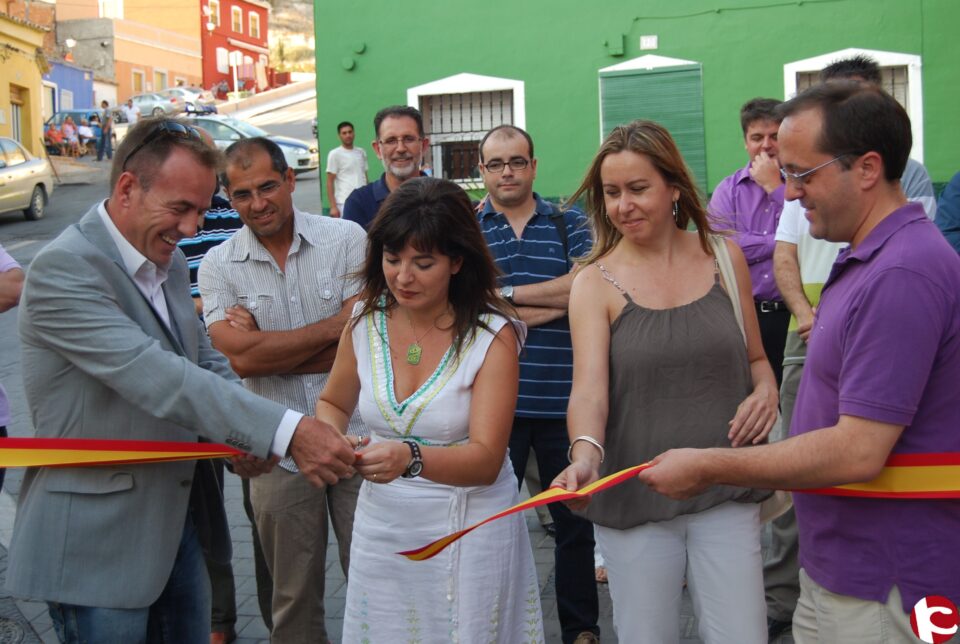 Celia Lledó inaugura la Calle La Rambla