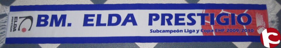 Durante el partido de esta tarde y en los puntos habituales se pondrán a la venta los Abonos 2010-2011 y las bufandas oficiales del club