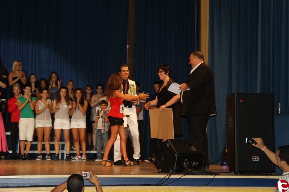 Sara Vera consigue el primer premio en el concurso "Estrellas y Talentos"