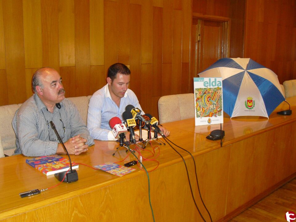 La revista "Vivir en Elda" regalará el viernes un paraguas para "correr la traca"