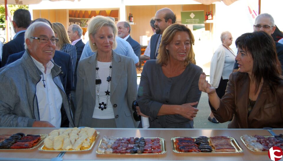 Villena desafía a la crisis con su XV Feria del Campo